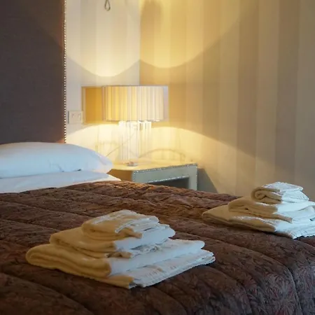 Dante's By Apulia Pensiune 3*